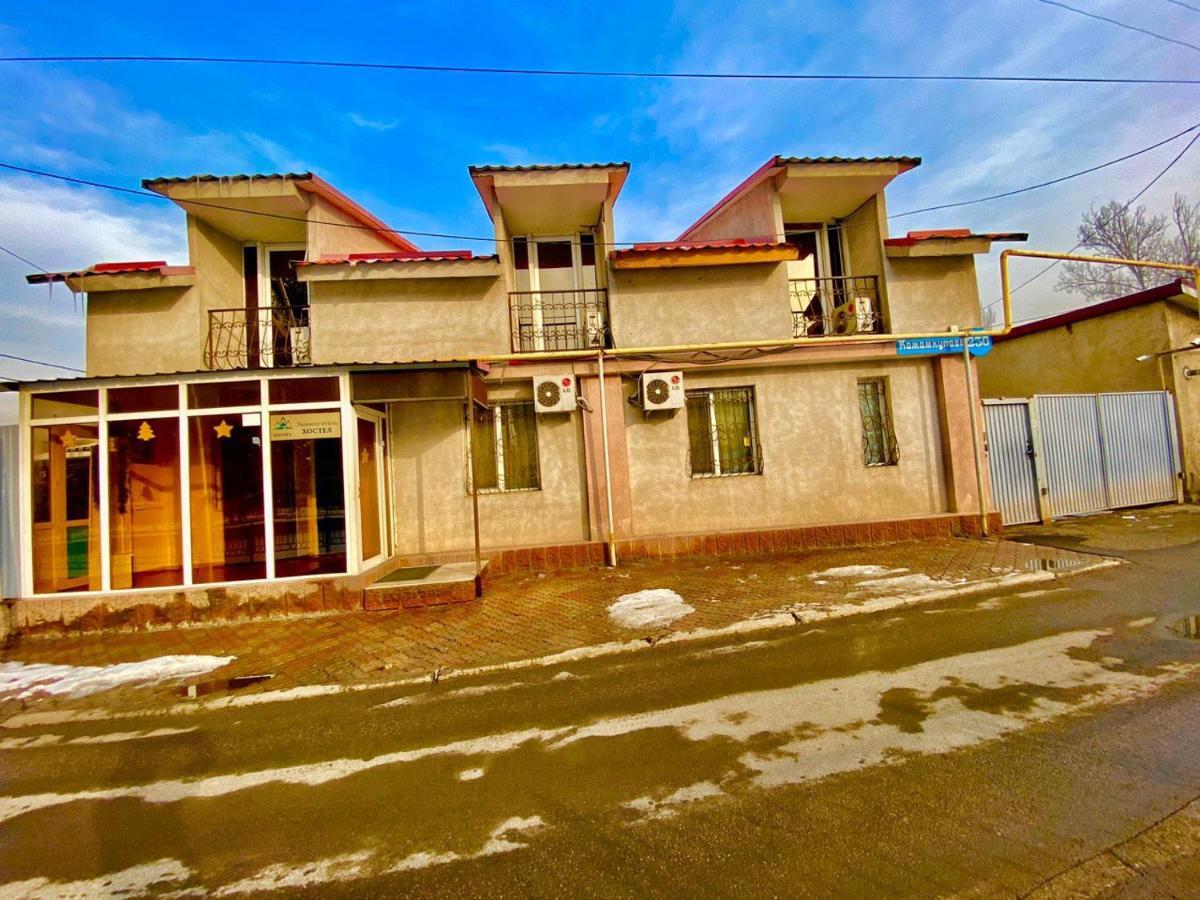 Esentai Hostel Almaty Exterior photo